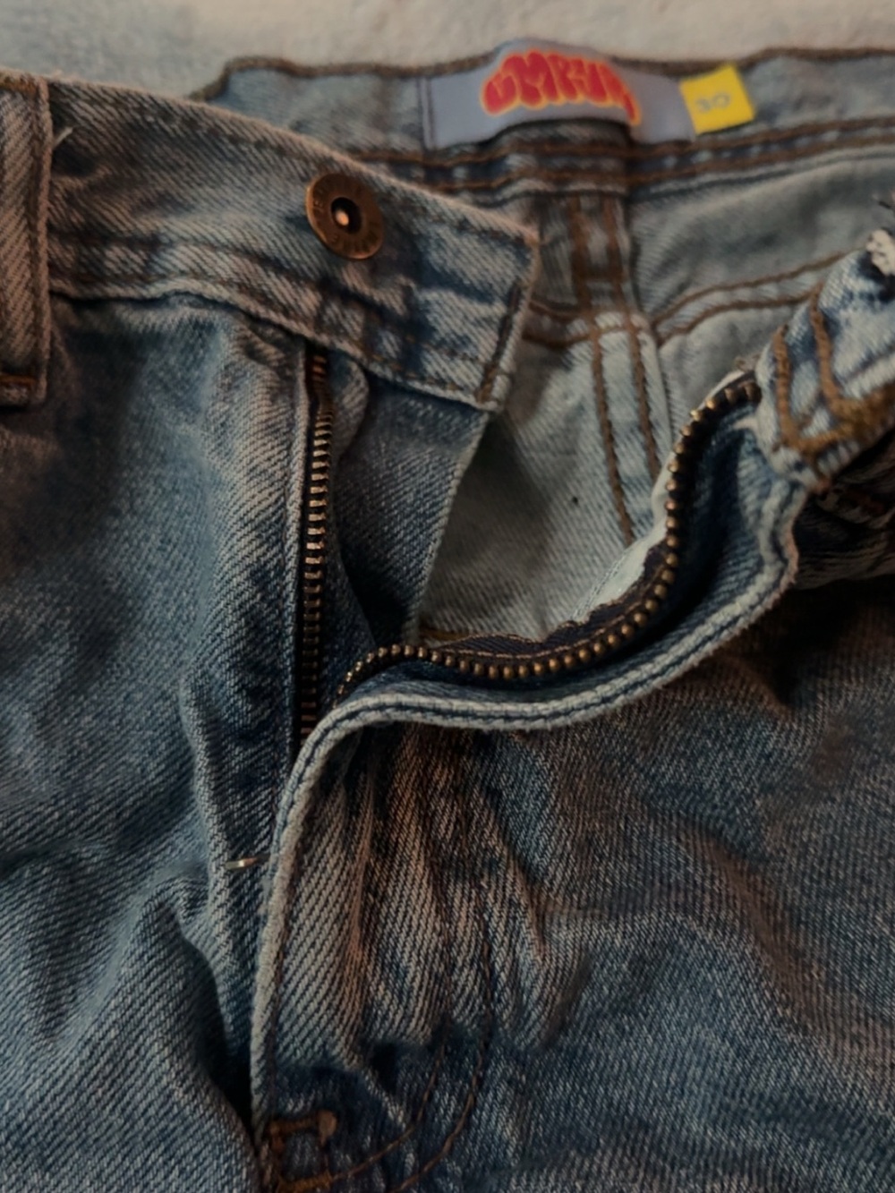 Empyre Men's Light Blue Denim Jean Shorts - Picture 5 of 7